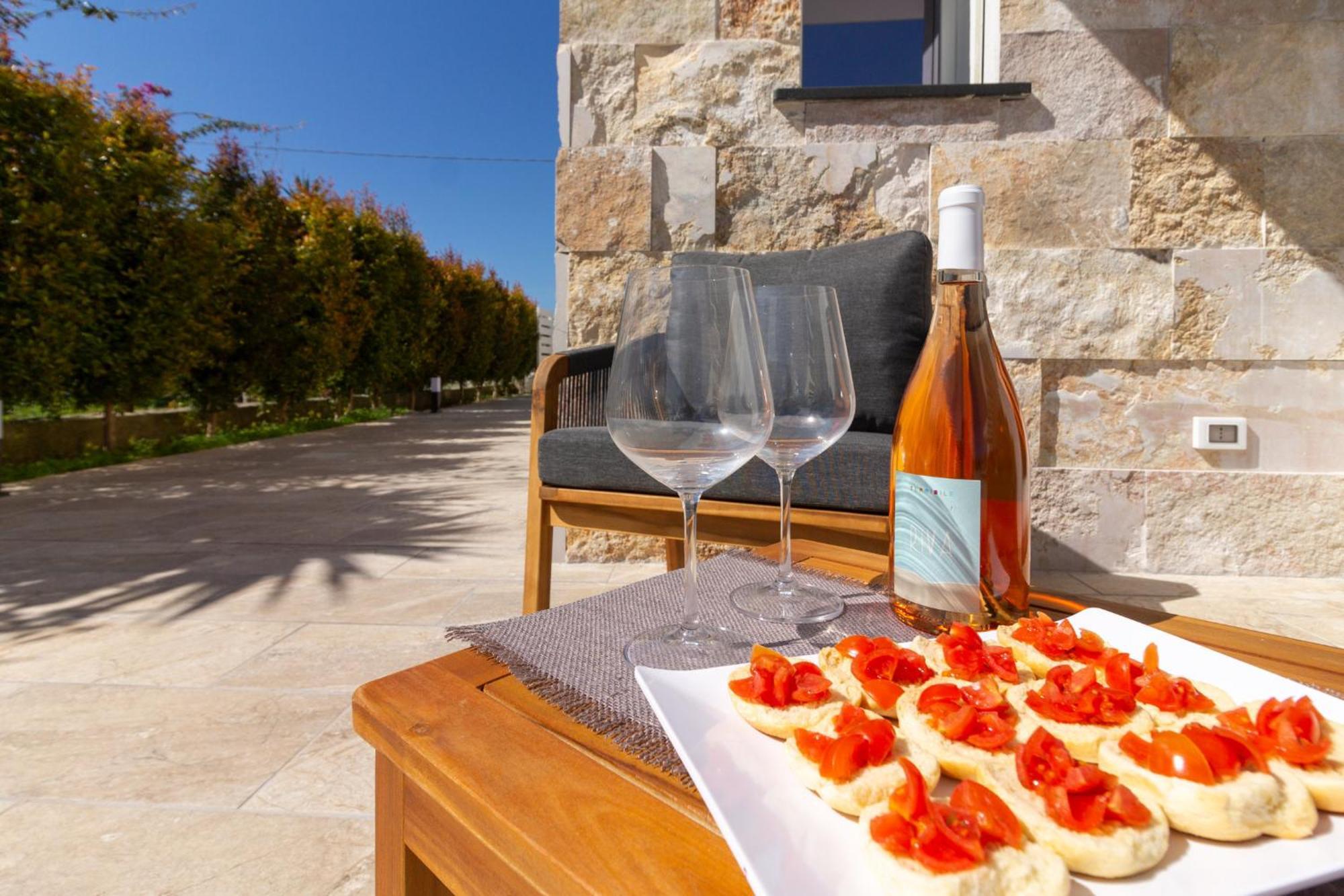 Sound Garden Charming Rooms Torre dell'Orso Buitenkant foto